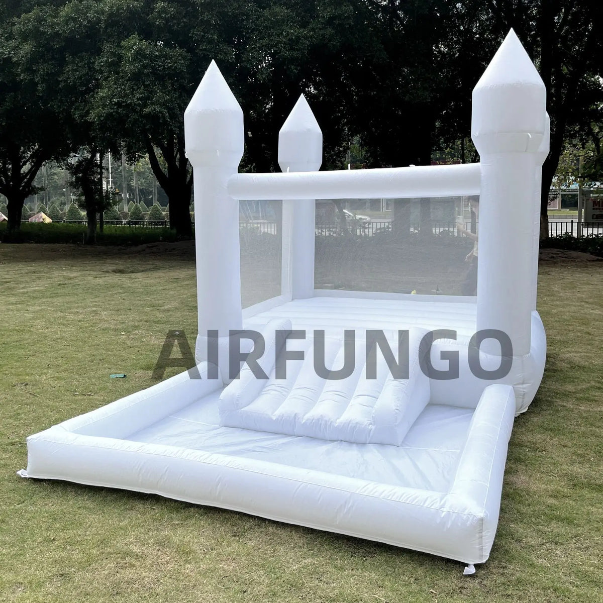 Inflatable Bounce House With Slide And Ball Pit For Parties